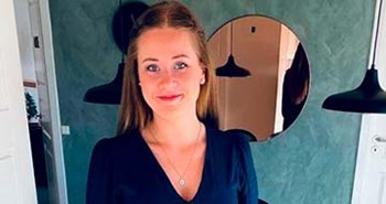 Camilla deler julegaver ud til ældre for fjerde år i streg