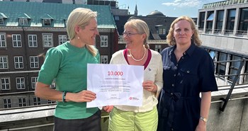 Underskrifter om forhold på plejehjem overrakt til minister
