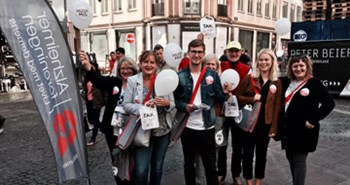 Mere end 1000 indsamlere på gaden i dag