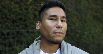 Julian vil skabe et rum for sorg