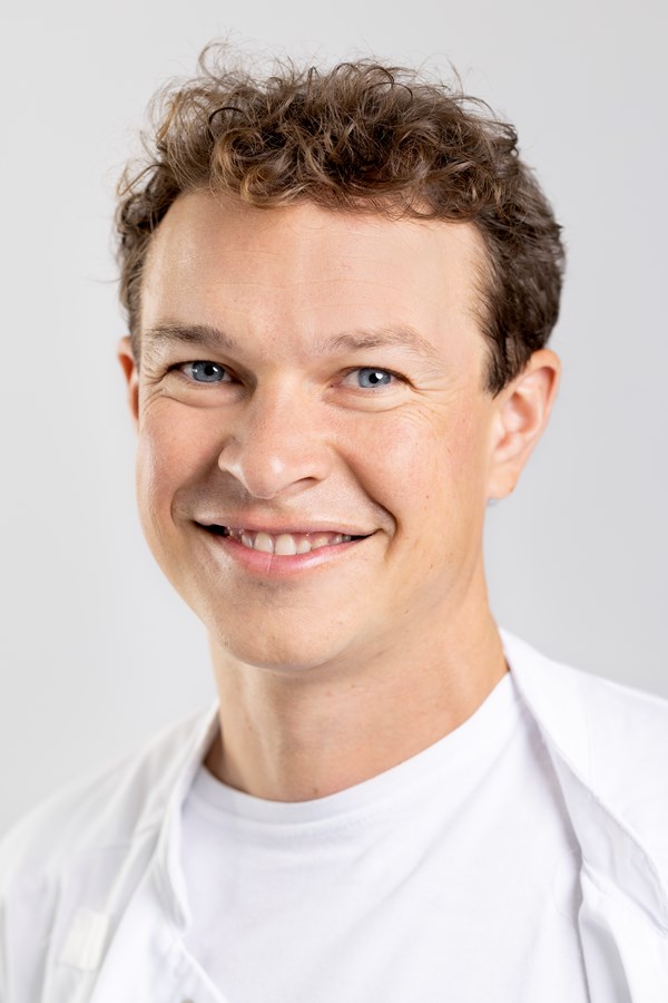 Oskar McWilliam har fået 400.000 til sit forskningsprojekt